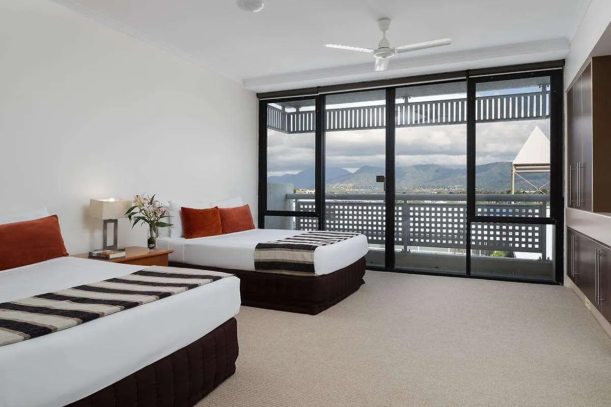 Hotel Rydges Esplanade Resort Cairns