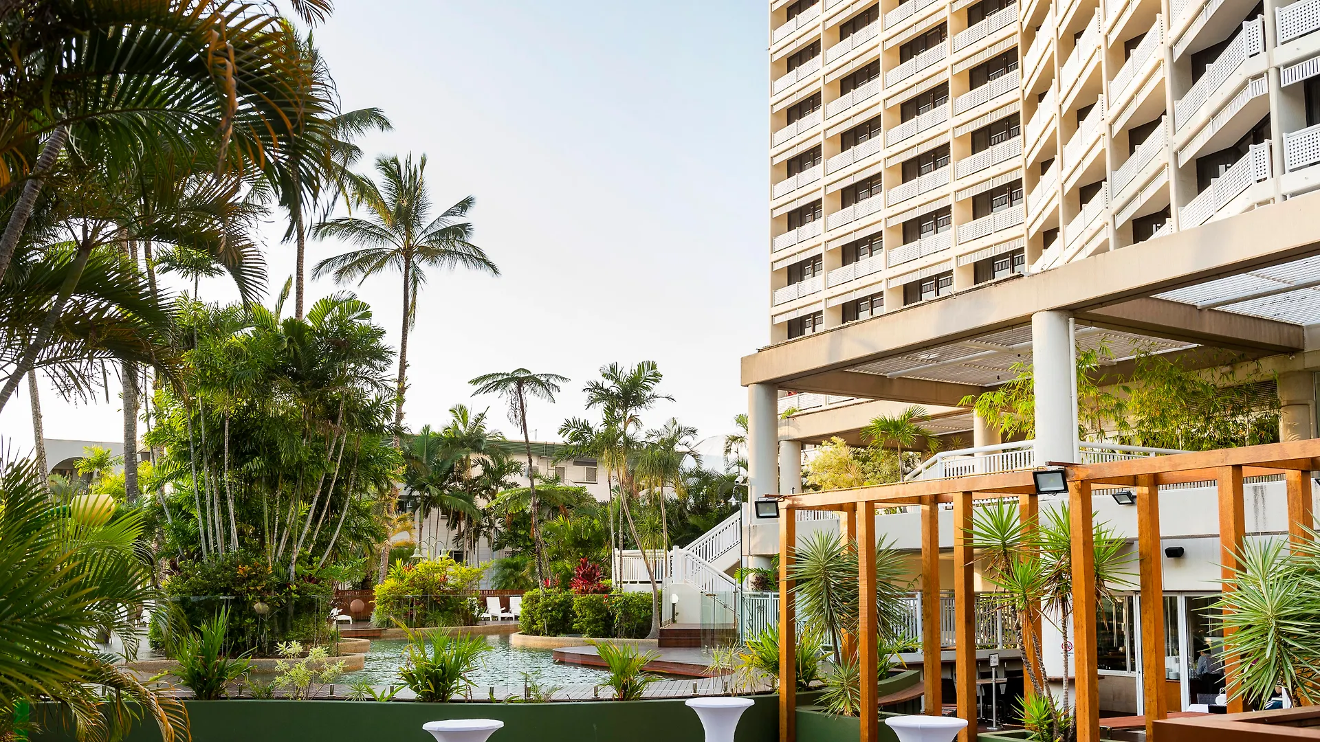 Rydges Esplanade Resort Cairns Hotel