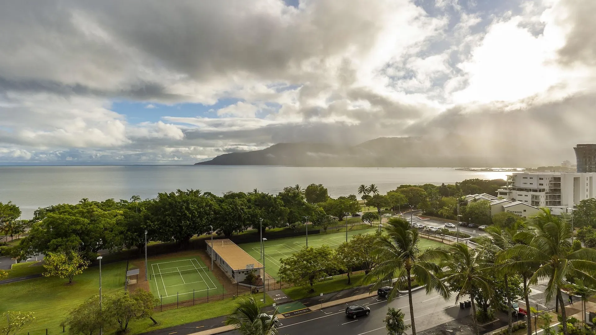 Rydges Esplanade Resort Cairns Australia