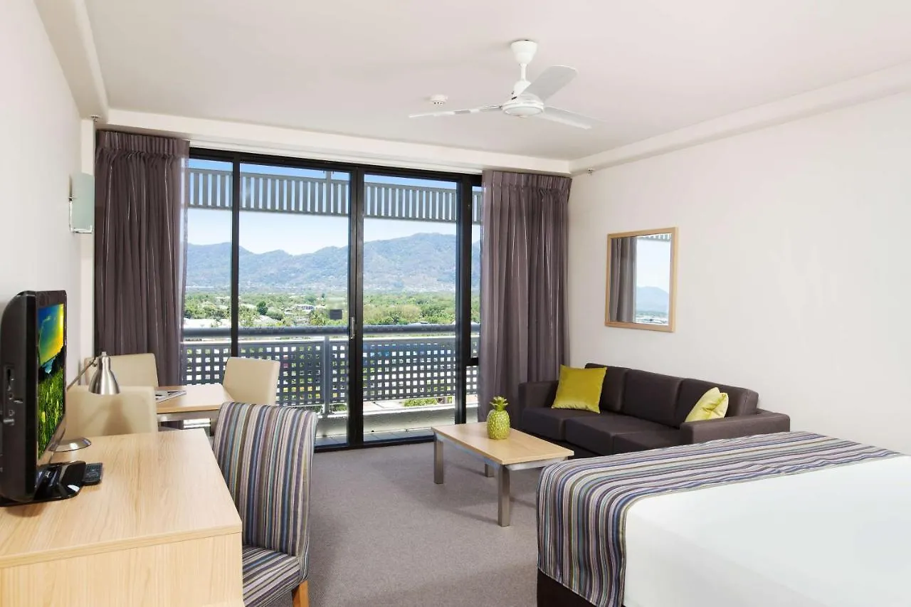 Rydges Esplanade Resort Cairns 4*,  Australia