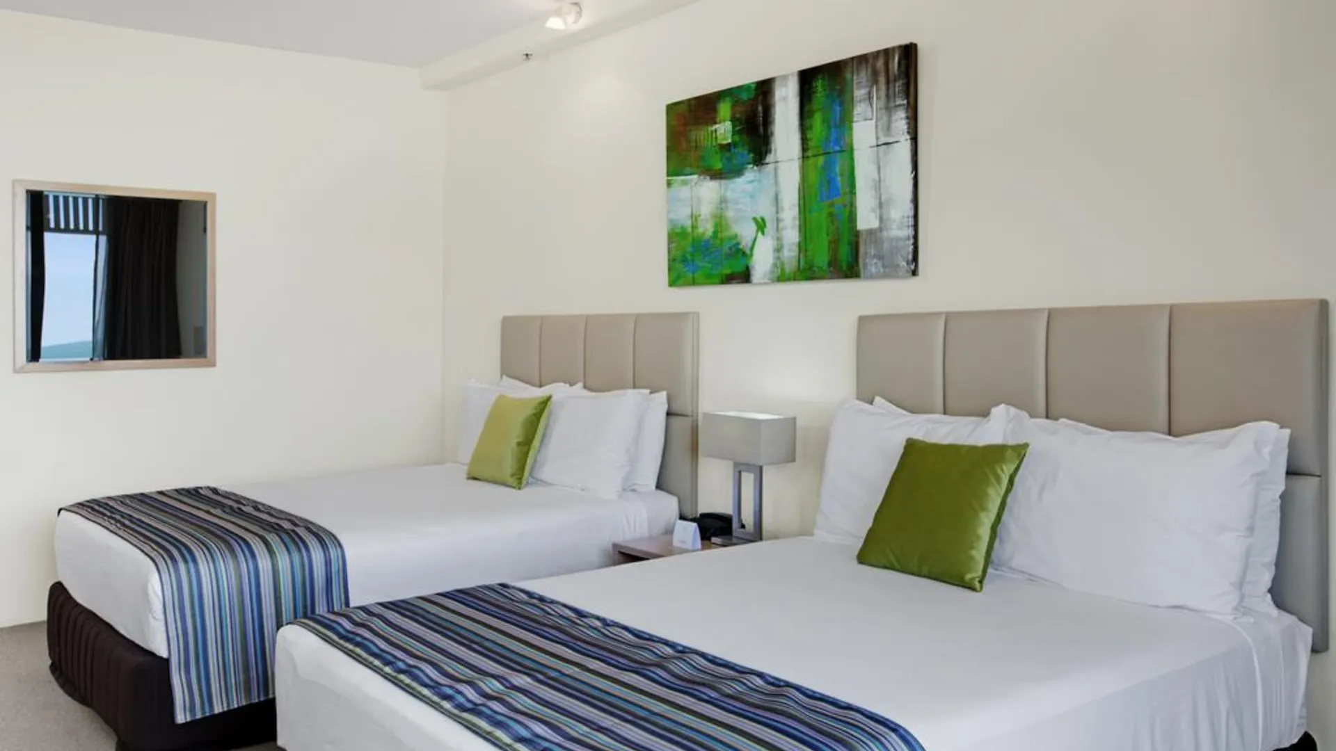 Rydges Esplanade Resort Cairns 4*,  Australia
