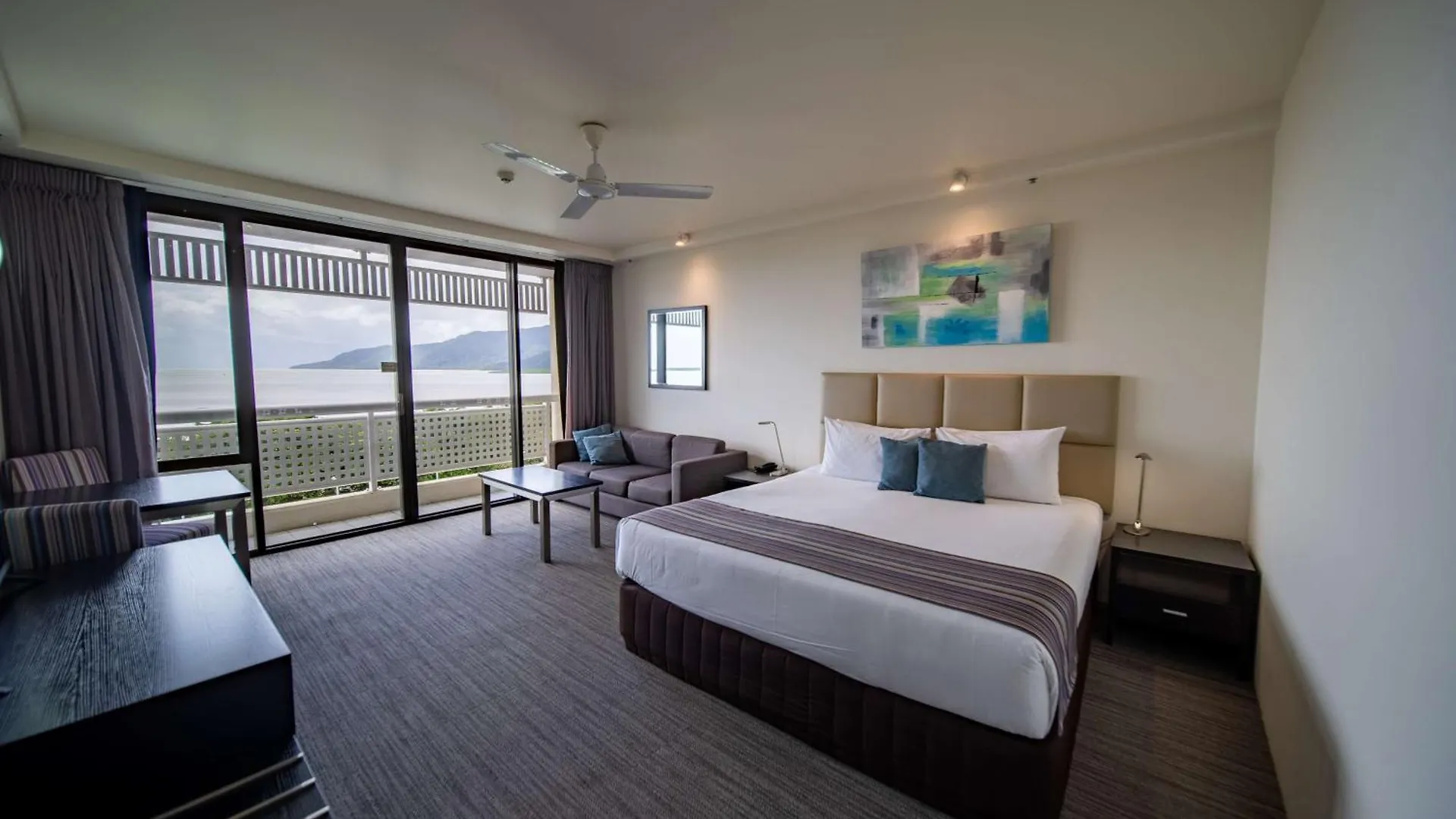 Rydges Esplanade Resort Cairns Australia