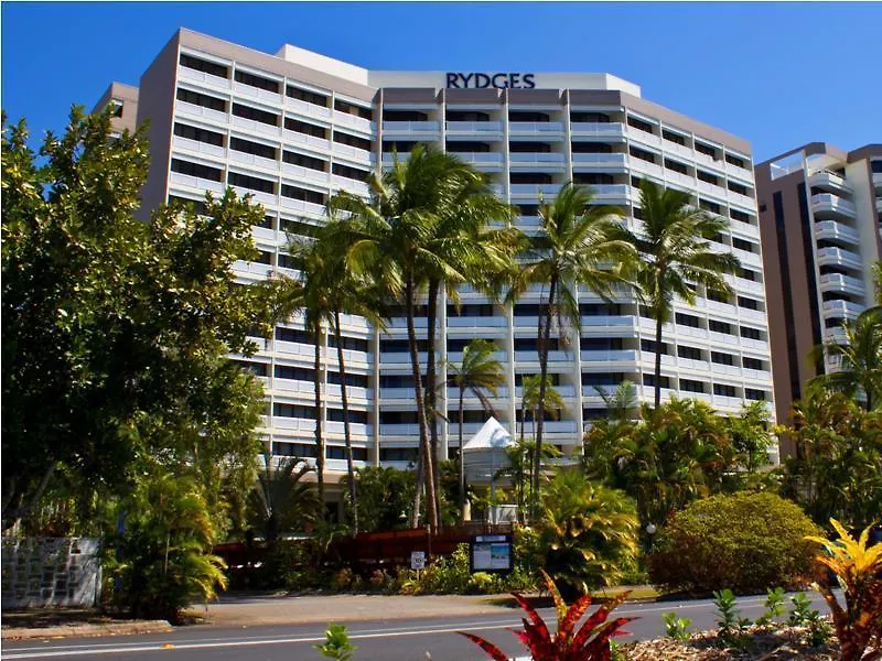 Rydges Esplanade Resort Cairns 4*,